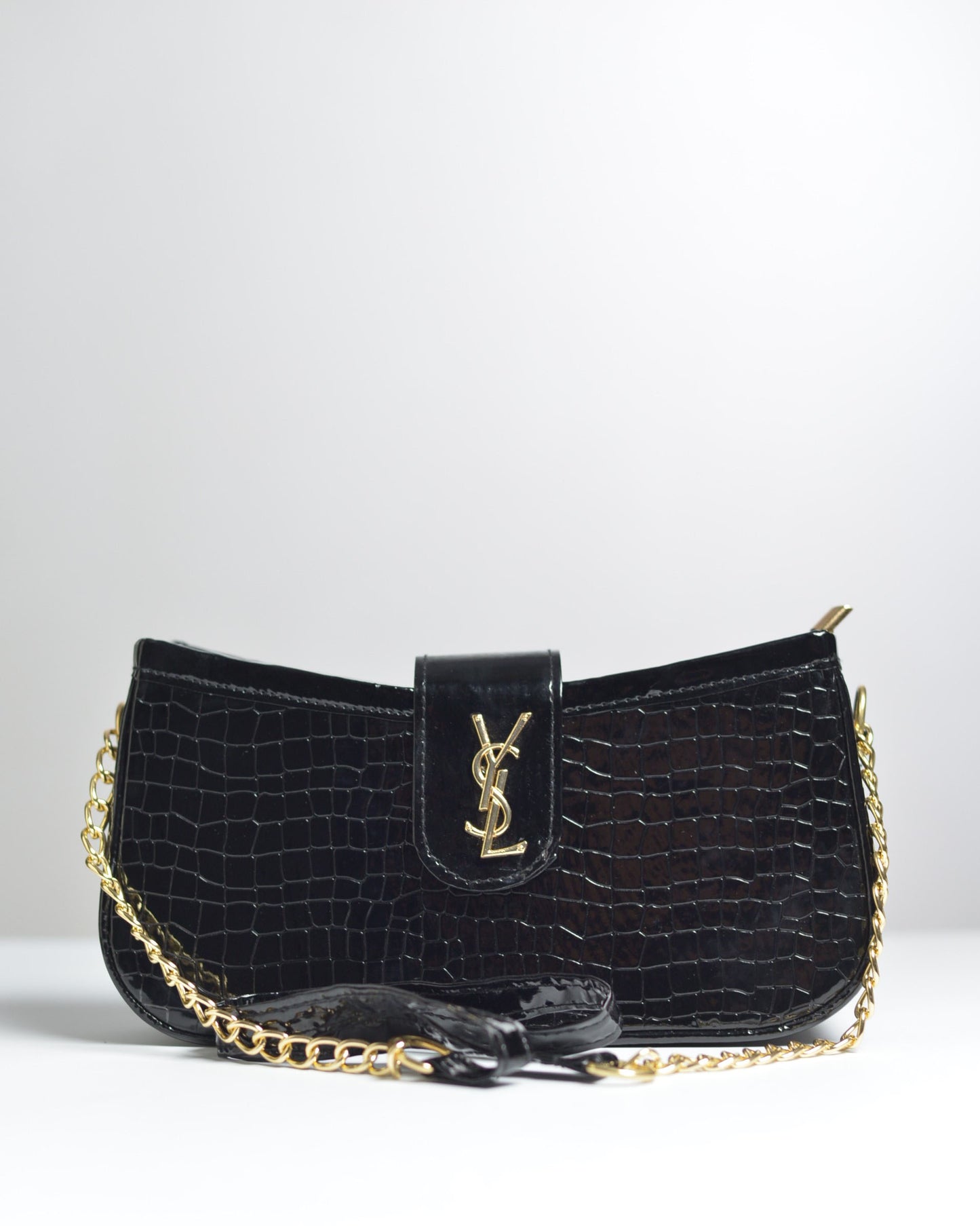 Luxury Black Croc Texture Shoulder Bag with Gold Chain Strap